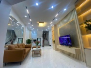 HIẾM! BÁN NHÀ HÀO NAM, KHU VIP PHÂN LÔ Ô TÔ TRÁNH - 6 TẦNG DT 40M2,