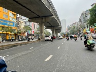 ĐỈNH NÓC Bán nhà 7 tầng thang máy gần Hồ Tùng Mậu – dòng tiền siêu