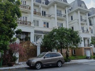 Biệt thự Lideco 235.5m2 - 5T, gần hồ, không gian sáng tạo, giá 30.9