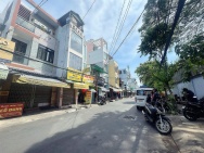 VỊ TRÍ VIP NHẤT QUẬN 4 . MẶT TIỀN KINH DOANH ĐƯỜNG XÓM CHIẾU -
