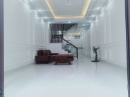 Bán Nhà 4 Tầng Độc Lập - Ô Tô Đỗ Cửa - Trung Tâm Đà Nẵng, Ngô