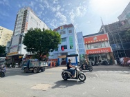 HIẾM BÁN NHÀ MẶT TIỀN Đ. NGUYỄN THIỆN THUẬT, QUẬN 3 - DÒNG TIỀN SẴN