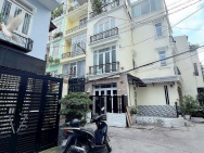 BÁN SIÊU PHẨM CHỊ EM SINH ĐÔI - MUA 1 ĐƯỢC 2 - CĂN GÓC 2 MẶT TIỀN