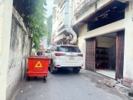 BÁN NHÀ 3 TẦNG - MẶT TIỀN Đ. HUYỀN QUANG, QUẬN 1 - DUY NHẤT NHÀ