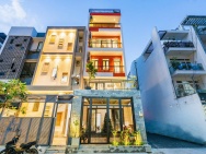 Bán nhà mặt phố khu Quốc Hương, Thảo Điền, Q2 cũ - 100m2 - tiện xây