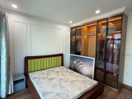 Bán nhà Đẹplõi Bồ Đề - Chân Cầu Trần Hưng Đạo- Gara mặt tiền rộng 