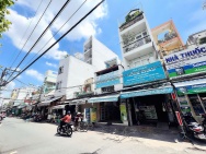 BÁN NHÀ MẶT TIỀN KD Đ.XÓM CHIẾU, QUẬN 4 - NGANG HIẾM 6M*24M - VỊ