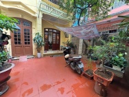 Bán Đất Võng Thị 88 m, tặng nhà 3 tầng, vài bước ra  oto, Full nội