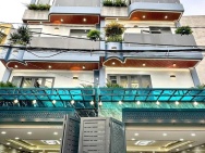 Nhà Nguyễn Ảnh Thủ, Hẻm Ô tô quay đầu, 70m2 5 tầng 5PN, sổ hồng.