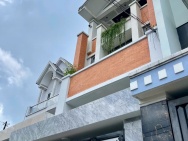 Nhà ngang 5m, hẻm xe hơi Đỗ Xuân Hợp, Sổ vuông vức, không lỗi phong