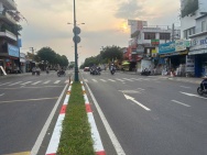 Bán nhà 2 Mặt tiền Lê Văn Việt - gần ngã tư Man Thiện, 7x30m, 3