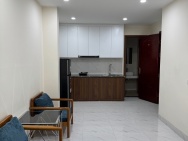 Cho thuê tầng 3,4,5 toà nhà 7 tầng, full đồ, có thang máy tại ngõ