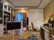 NHÀ ĐẸP CẦU GIẤY NGÕ RỘNG THÔNG THOÁNG DT 45m2 5 tầng mặt tiền 4.5m