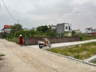 Bán đất thôn Ấp Tre, xã Quang Minh. Lô góc. Gần trường CD Y Dược và