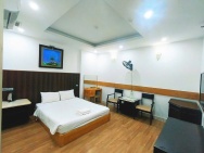 Bán khách sạn mặt phố Ngõ Trạm, 115m2, 8 tầng thang máy, mặt tiền