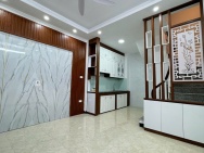 Bán nhà Nguyễn Văn Linh 30m 5 tầng lô góc ô tô hơn 7 tỷ