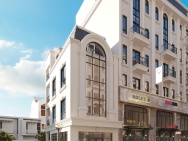 Cho thuê MP Nguyễn Hoàng, 70m2, mặt tiền 4,2m 8 tầng, thang máy