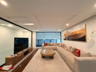 Giá tốt, bán nhà Đội Cấn, 6 tầng thang máy, 70m chỉ 18 tỷ