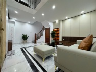 BÁN NHÀ NGỌC LÂM – FULL NỘI THẤT – 30M² – 6 TẦNG – GIÁ 8.3 TỶ