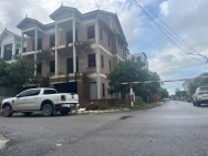 NHÀ ĐẸP - GIÁ TỐT- CẦN BÁN CĂN NHÀ LÔ GÓC Ở Yên Hòa, P. Quán Bàu,