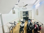 HẺM 1 SẸC DIỆN TÍCH 47 M2 ĐÚC 3 TẤM CÓ 4 TÊ Q4