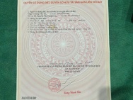 Bán lo đất  gần hai sào
Có 32 m mt đg nở hậu hai mt