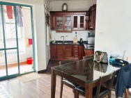 19.11.25.1 Bán căn hộ 4 PN 3WC sửa đẹp, DT 142m2 giá cực rẻ chỉ