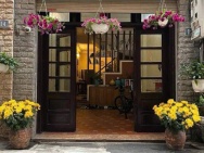 Bán Nhà Lạc Long Quân 40m, 4 tầng, oto đỗ cửa! Khu phân lô quân