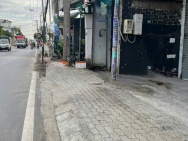 HÀNG HIẾM TRUNG TÂM HÓC MÔN – MẶT TIỀN TRỊNH THỊ MIẾNG NHỰA THÔNG –