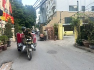 [Duy nhât] bán nhà Võng Thị Trích Sài ô tô vào nhà, 103m lô góc,