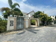 Bán Biệt Thự 1 trệt 1 lầu 1 tum. 
Liền kề KDC Phúc Hiếu . Hiệp