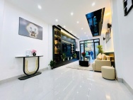 Bán nhà đẹp Phúc Đồng  thoáng trước sau- gần oto105m 5 tầng mặt