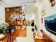 Bán Nhà Xuân La, 47m, 5 tầng, mặt. tiền lý tưởng! Oto đỗ cửa! Lô