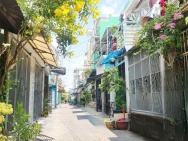 6.7 tỷ Nhà HXH tới nhà Hưng Phú P10Q8 full nội thất cao cấp