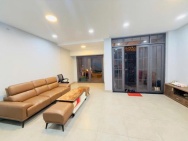 Bán nhà Mặt tiền cư Xá Nguyễn Đình Chiểu -  Nguyễn Kiệm, 6x12m, 4