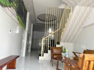 Bán dãy trọ diện tích khủng, vị trí đẹp, thu nhập tốt ngay UBND