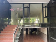 18.12.25.1 Cho thuê 6 tầng mặt phố gần CV Cầu Giấy, có thể làm văn