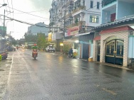 Bán nhà Mặt tiền Hoàng Bật Đạt, giao Nguyễn Phúc Chu - Cống lở,