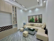 Vị trí đắc địa rất đẹp, mặt ngõ rộng ô tô tránh nhau, gần phố. Giáp ranh kết nối Đống Đa 