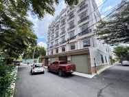 Nhà Quốc Lộ 13, 60m2 x 4 tầng BTCT, Hoàn Công, Ô tô vào nhà, 7 tỷ