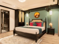 Bán khách sạn mặt phố Mã Mây, 79m2, 5 tầng, mặt tiền 5.4m, 77.6 tỷ,