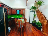 Bán nhà phố Trần Hưng Đạo, 20m2, 5 tầng thông sàn, mặt tiền 4.2m,