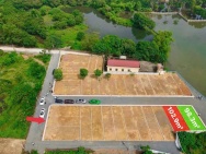 Bán nhanh lô góc view hồ đẹp, dt 100m2 full thổ cứ, ngay QL21, khu
