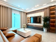 Bán nhà Ngọc Thụy 52m 6 tầng MT4.5m thang máy phân lô 2 thoáng hơn