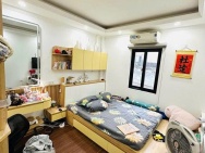 NHÀ ĐẸP Ở NGAY-30M RA MẶT PHỐ-NGÕ THÔNG-2 THOÁNG TRƯỚC SAU.