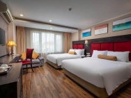 Bán khách sạn mặt phố Hàng Bạc, 80m2, 5 tầng, mặt tiền 5.4m, 77.8