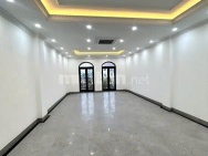 Chính chủ cho thuê tầng 3 trong nhà 7 tầng làm phòng tập