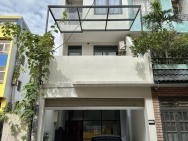 Nhà phố siêu đẹp phong cách hiện đại đối diện Adora Hoàng Văn Thụ