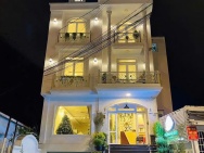 Cho thuê và sang nhượng homestay villa đường Nguyễn Trung Trực - Đà