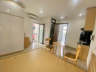 Cho Thuê Ccmn cực đẹp thoáng ban công cửa sổ giá rẻ tại 72 Tôn Thất